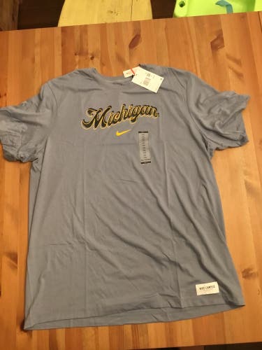 Nike Mens XXL michigan wolverines short sleeve campus collection tee/T-shirt