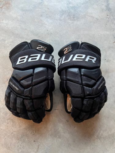Bauer 13"  Supreme 2S Pro Gloves