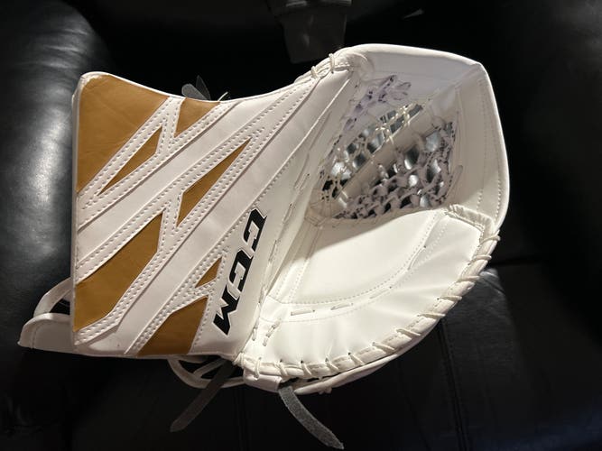 New CCM Regular Extreme Flex E4.5