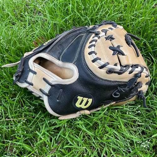 Wilson A2000 M1 33.5" Baseball Catchers Mitt