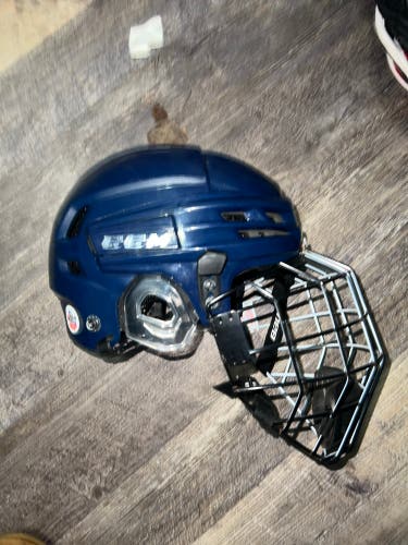 Used Medium CCM  Super Tacks X Helmet