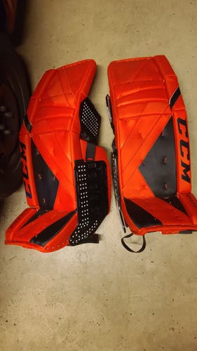(RED) 35" CCM Regular Extreme Flex 5.9 Goalie Full Set