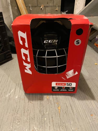 New Small CCM  Ht50 Helmet Combo