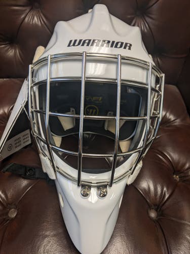 Senior New Warrior Ritual F1 Goalie Mask M/L