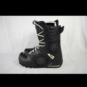 Mens snowboard boots size 13.5