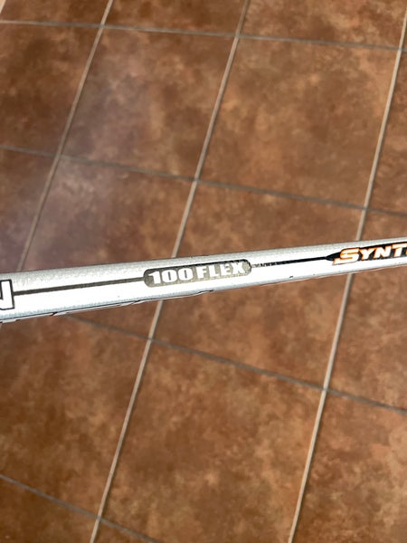 Easton Synthesis Hockey Shaft- Junior