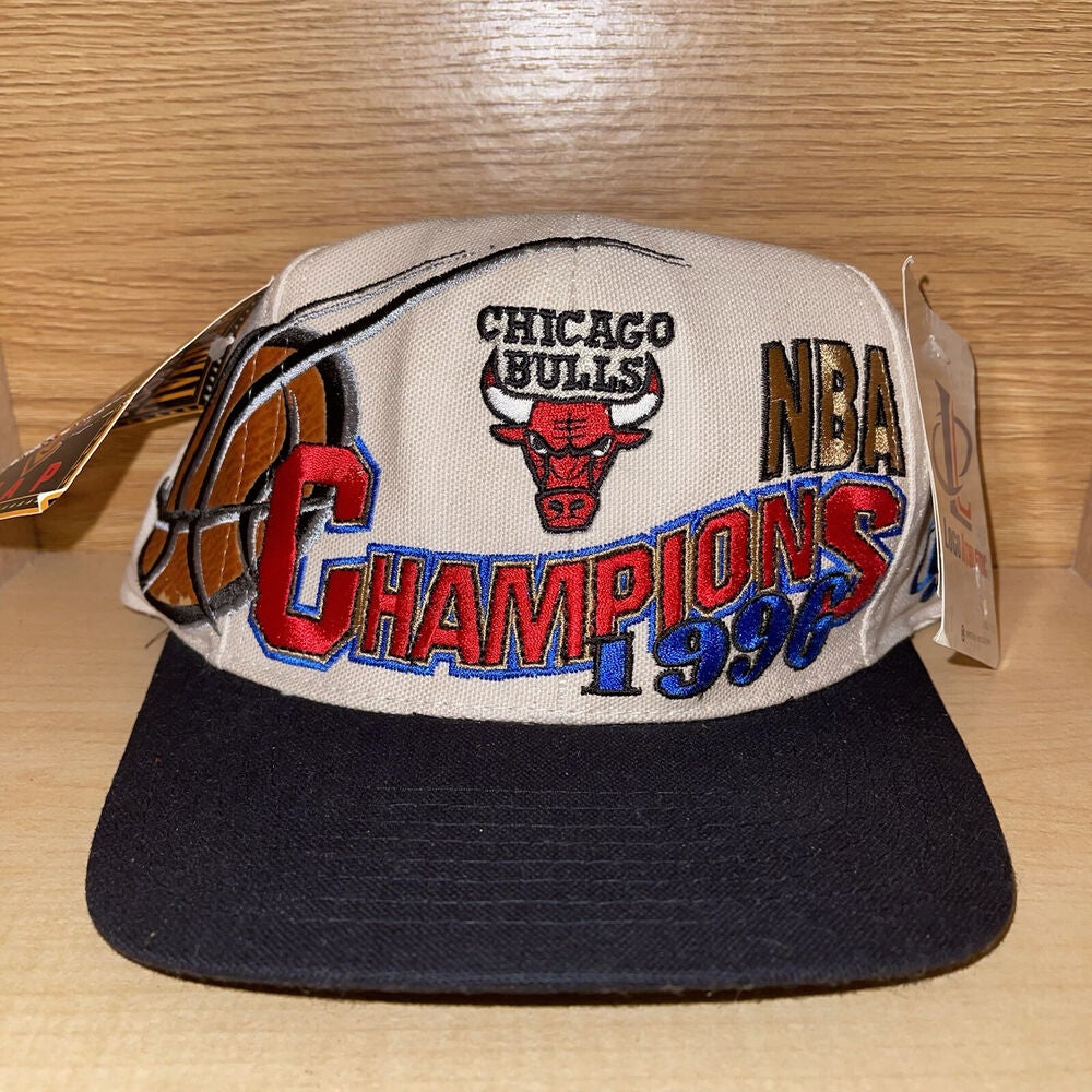 VINTAGE CHICAGO BULLS 1996 LOCKER ROOM SNAPBACK CHAMPIONSHIP HAT CAP NBA  *READ*