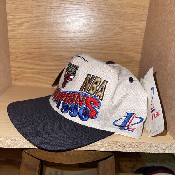 Vintage Authentic Chicago Bulls 1997 NBA Champions Locker Room Hat Snapback