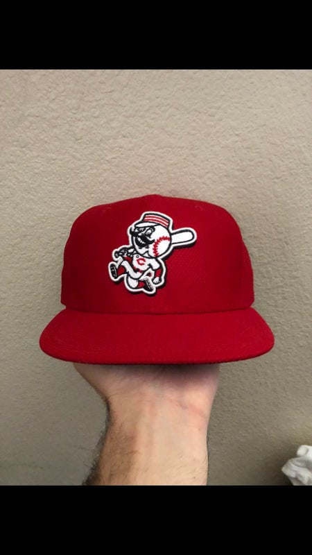 1943 Cincinnati Reds Artwork: Relaxed Mesh FLEXCAP® Square Patch Hat