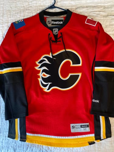 Calgary flames jersey