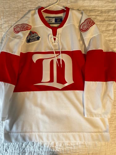 Red wings winter classic jersey