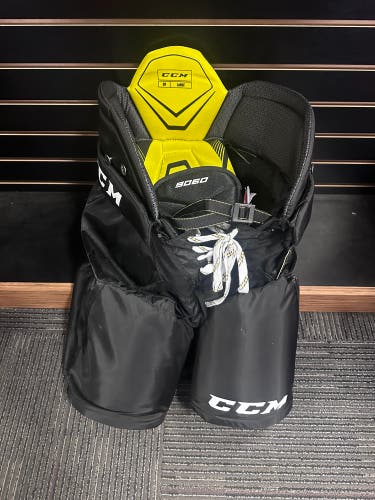 CCM Tacks 9060 Hockey Pants Senior Large