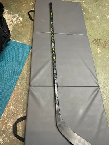 Intermediate Left Hand P88  65 Flex Ag5nt Hockey Stick