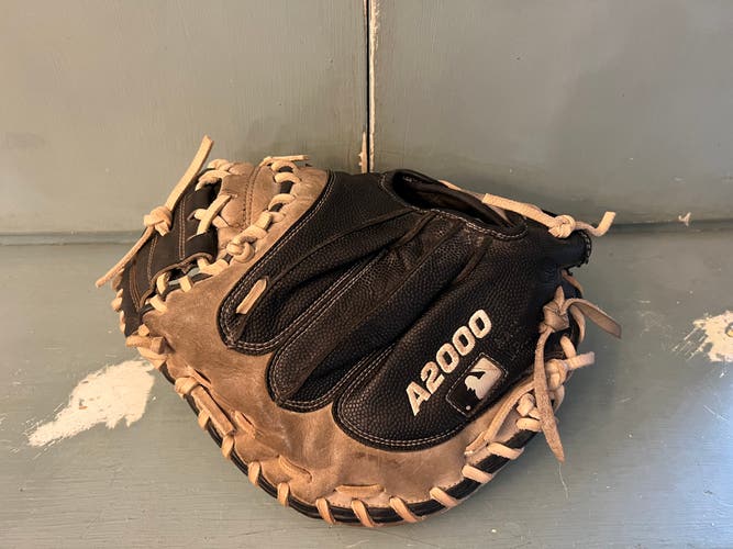 Catcher's 34" A2000 Baseball Glove