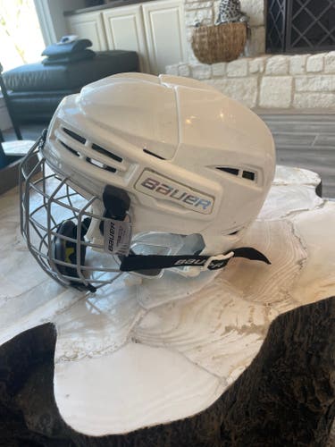 Used Youth Bauer Re-Akt Helmet