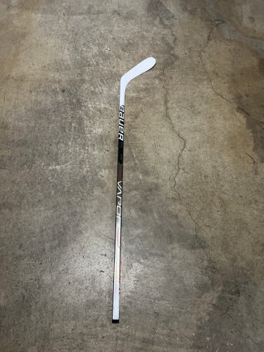 Used Bauer Vapor Hyperlite In 55 Flex Freshly Painted.