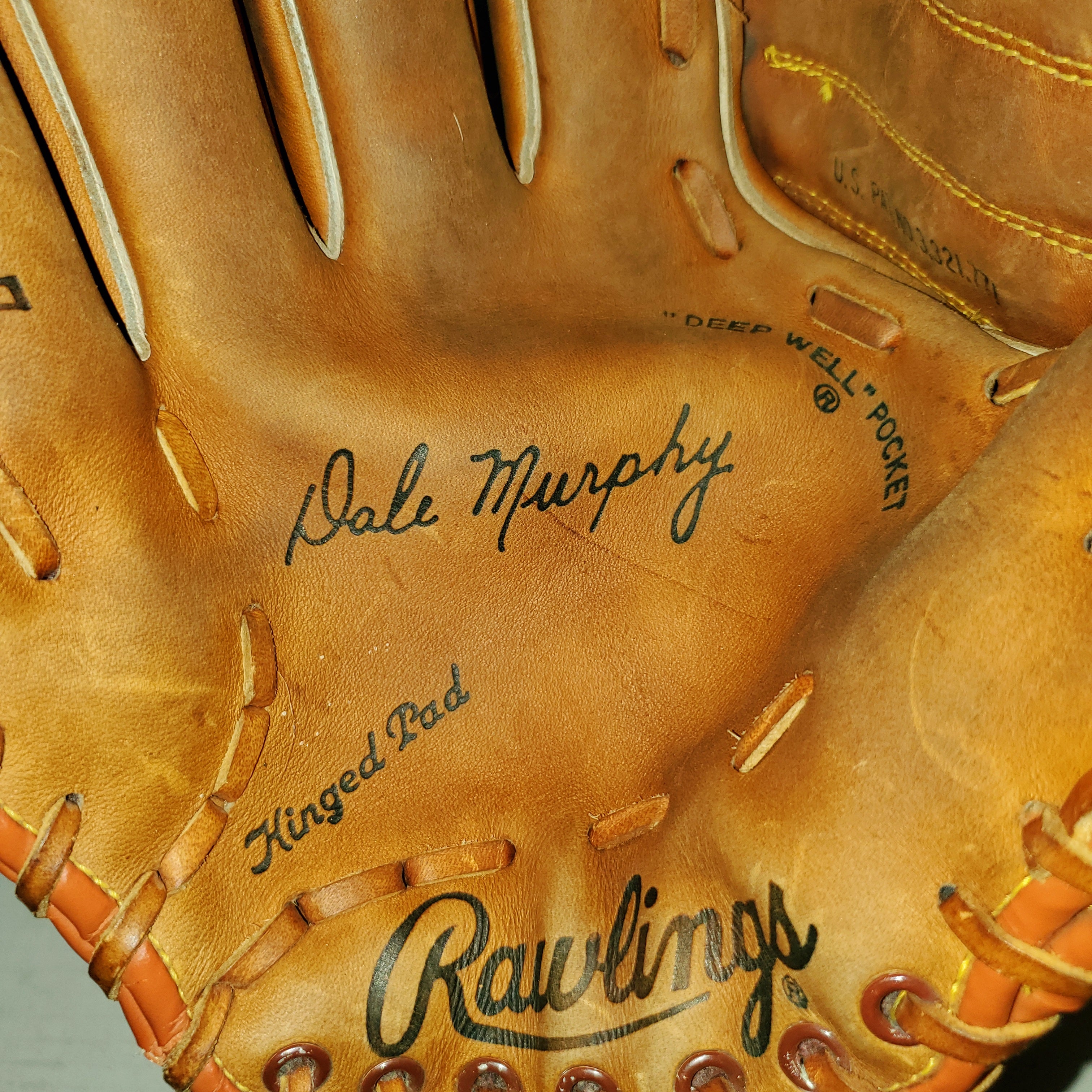 1980s DALE MURPHY RAWLINGS MITT STORE MODEL RBG 99 BASEBALL GLOVE