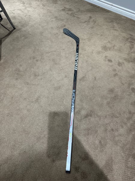 P28 102 Flex Senior Left Hand Vapor Hyperlite Hockey Stick