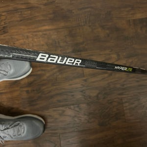 Intermediate Right Handed P92M Vapor Hyperlite Hockey Stick
