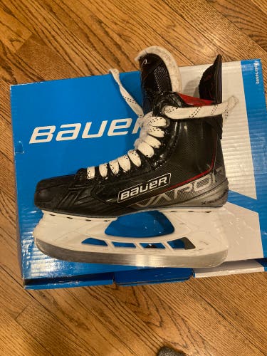 Used Bauer Fit 3 Width Size 6 Vapor 3X Hockey Skates