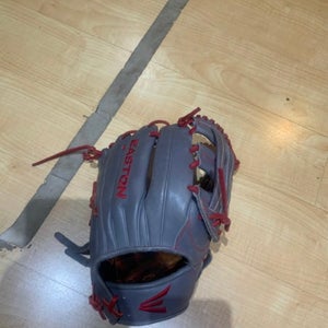 Easton Ohio State Issue Outfield Glove
