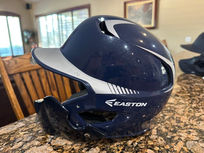 Used 6 7/8 - 7 5/8 Easton Z5 Batting Helmet