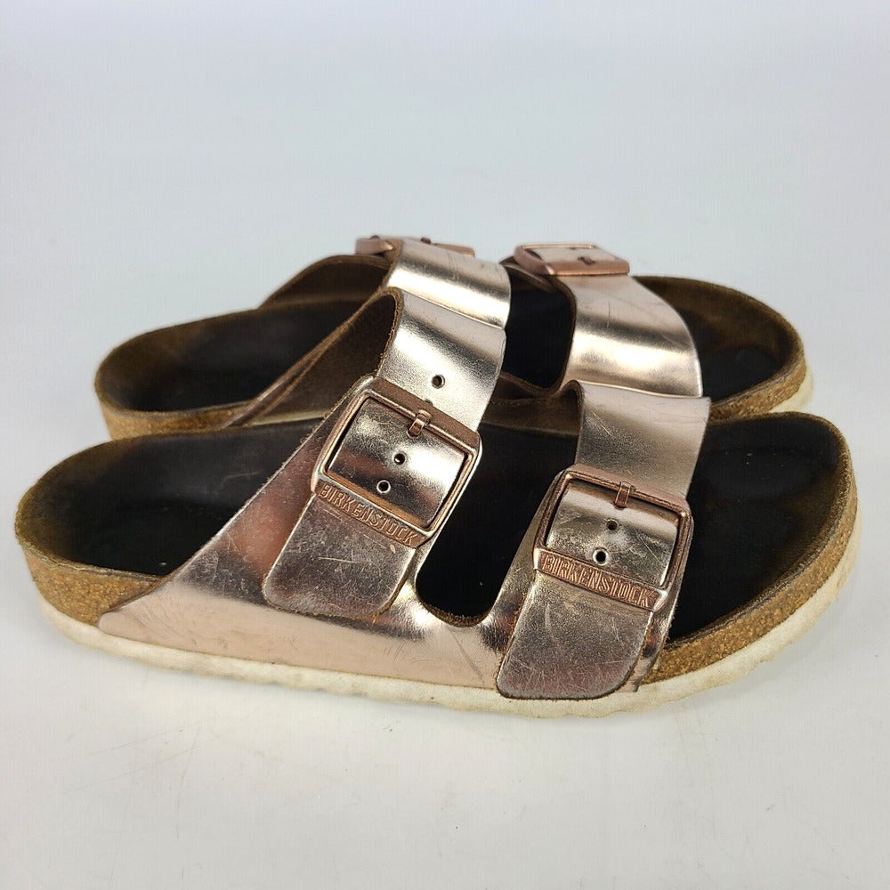 Snazzy musiker Afsnit Birkenstock Arizona Metallic Rose Gold Leather Sandals Women's Size: 37 / 6  | SidelineSwap