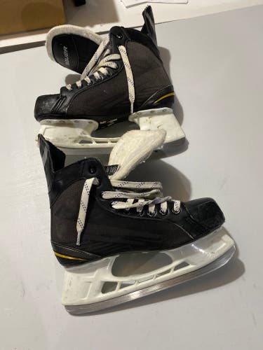 Used Bauer Regular Width Size 7 Supreme 140 Hockey Skates
