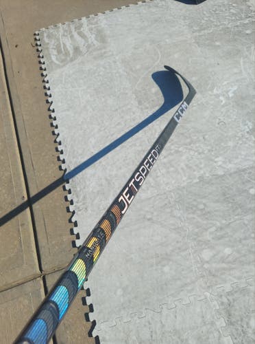 CCM JetSpeed FT5 Pro P28 right
