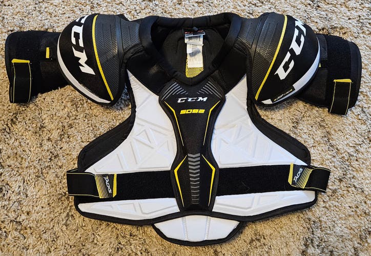 Senior New Extra Large CCM Tacks 5092 Shoulder Pads