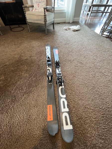 Elan prodigy skis