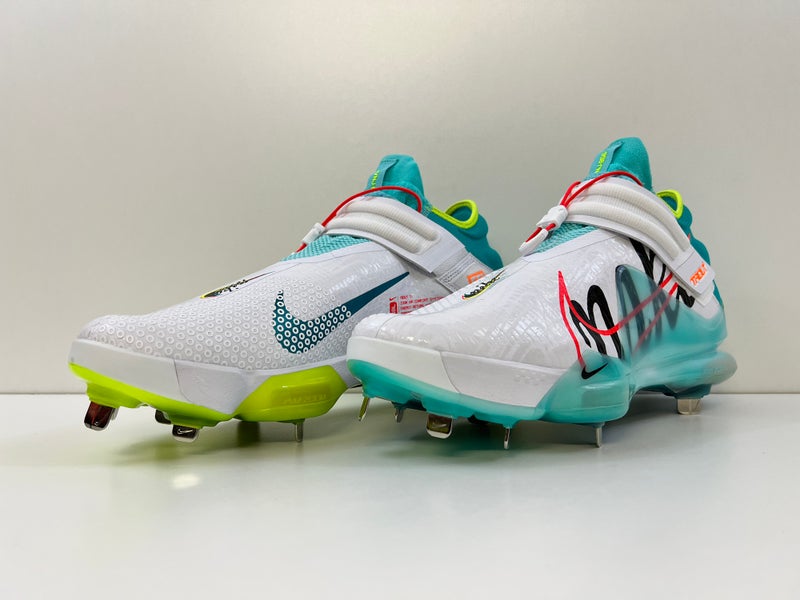 Nike Force Zoom Trout LTD Turf White/Volt/Aurora Green Men's Baseball  Cleat - Hibbett