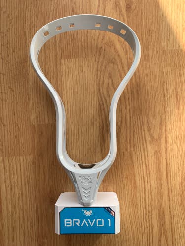 Bravo 1 White Unstrung Head