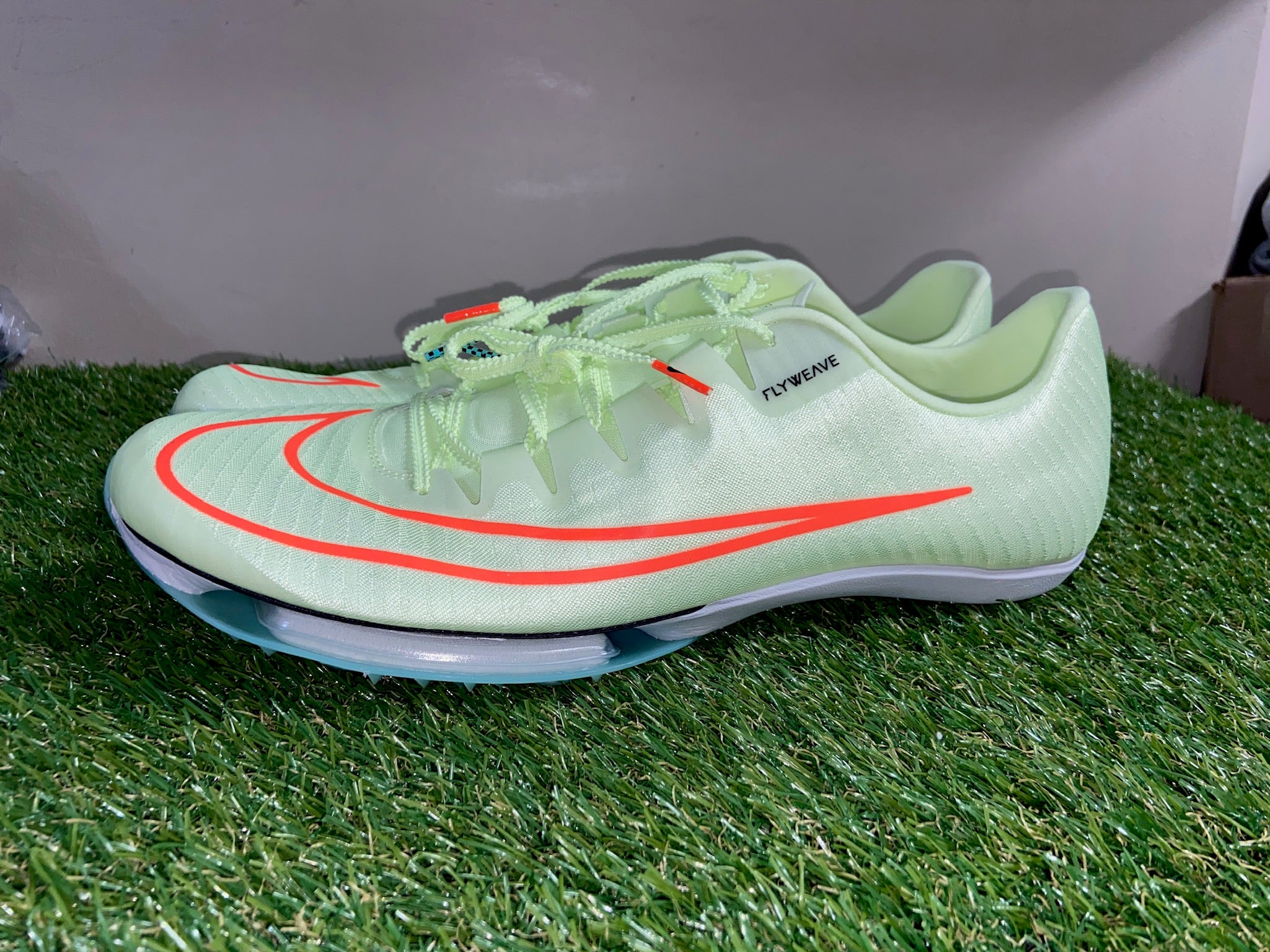 nike air maxfly spikes