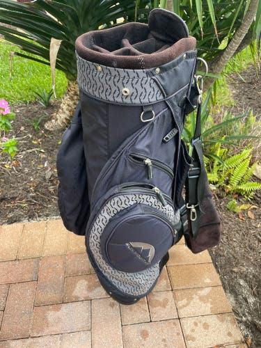 Sun Mountain Ladies Golf Cart Bag with club dividers