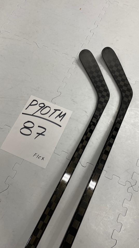 Senior(2x)Left P90TM 87 Flex PROBLACKSTOC Pro Stock Hockey Stick