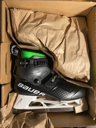 New Bauer  Size 9 Konekt Hockey Goalie Skates