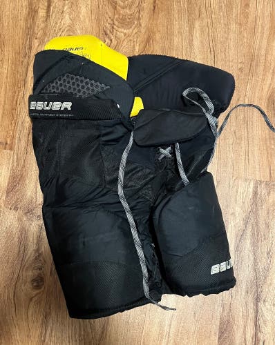 Senior Medium Bauer Total One Max Hockey Pants