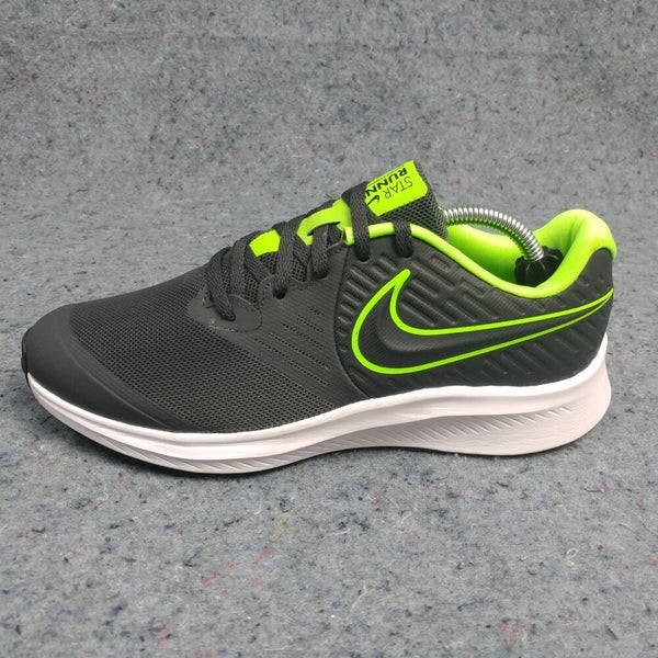 Nike Runner 2 Boys Running Shoes Size 5.5Y Trainers Sneakers | SidelineSwap
