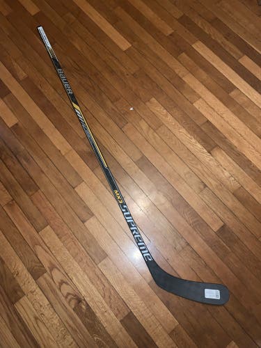 Intermediate Left Hand P92 Supreme MX3 Hockey Stick