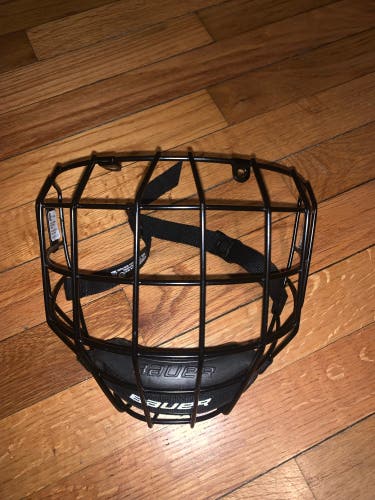 Medium Bauer Full Cage Profile II Facemask