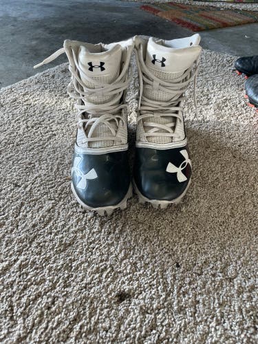 UA Highlight Football Cleats Size 8