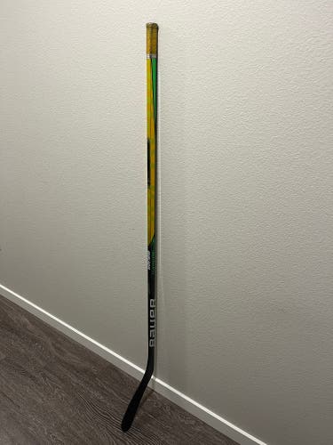 Senior Right Handed P92 Pro Stock Supreme UltraSonic Hockey Stick