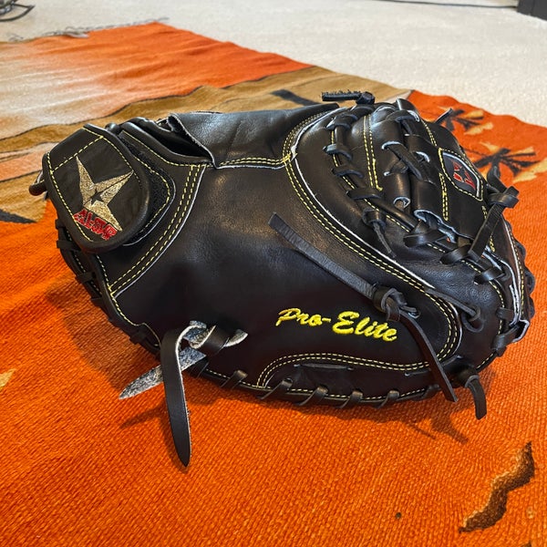 All Star Pro Elite 33.5 Catcher's Mitt: CM3000SBK