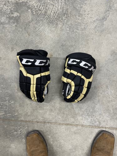 Used CCM 14" Pro Stock Gloves