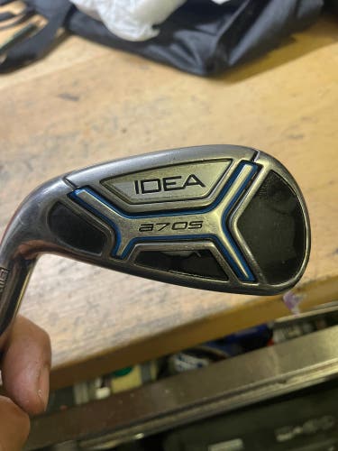 Adams Idea A705 Iron 6 In left handed graphite shaft