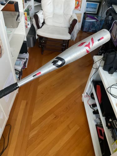 Used  DeMarini (-10) 17 oz 27" Sabotage Bat