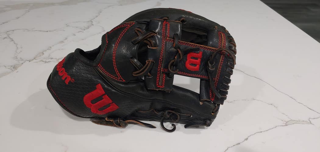 Used Right Hand Throw Wilson Infield A2K Baseball Glove 11.75"