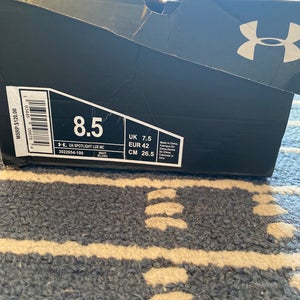 White Men's Molded Cleats High Top Spotlight MC