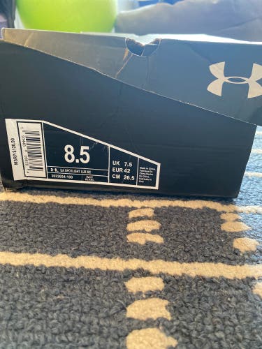 White Men's Molded Cleats High Top Spotlight MC